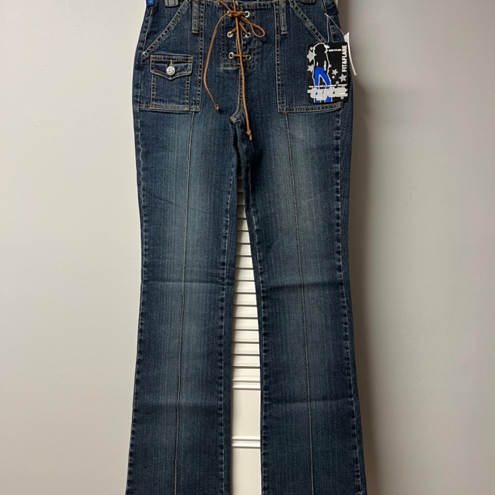 Jeans - Picture 2 of 3